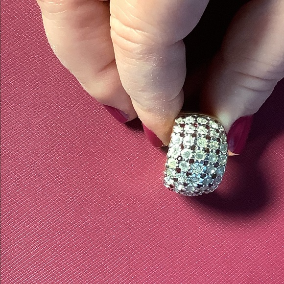 EUC Ring-Goldtone-rows-of-faux-diamonds & rubies-7 - Picture 3 of 5